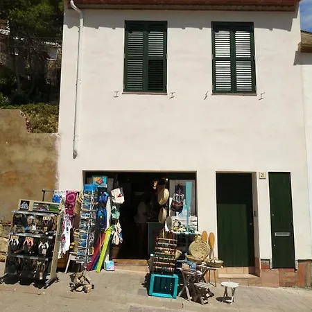 Apartament A La Cala De Sa Tuna, 아파트 *